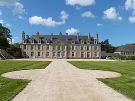 The château of Catuelan, in Hénon