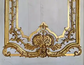 Rococo acanthuses on a wall of the oval salon of the Princesse in Hôtel de Soubise, Paris, by Germain Boffrand, 1740